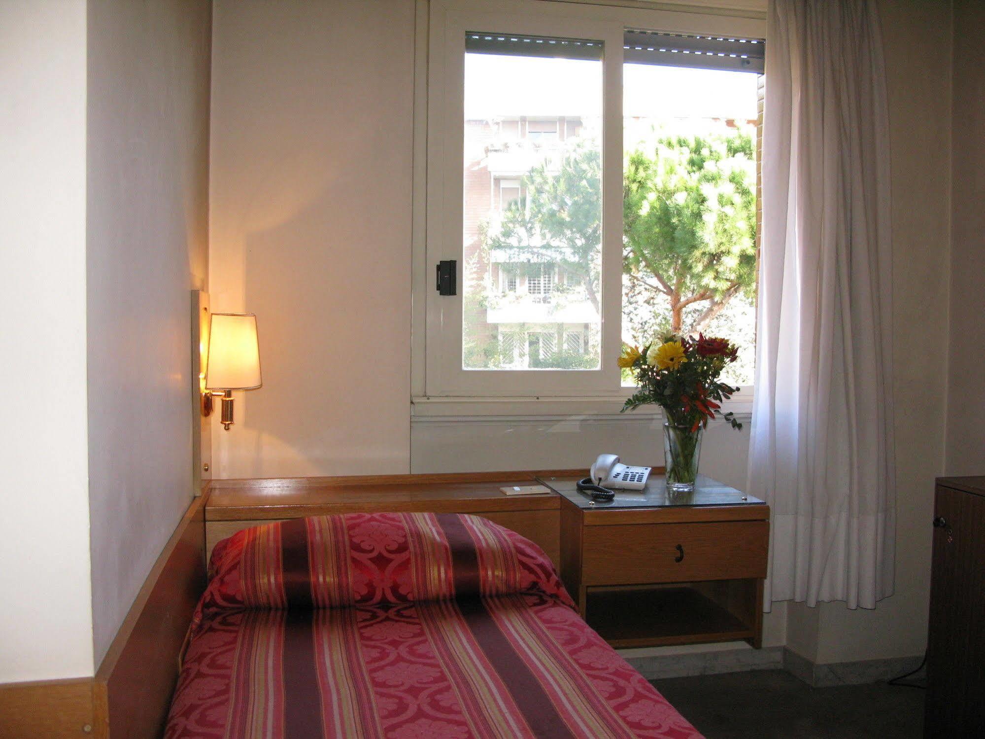 York Hotel Рим Екстериор снимка
