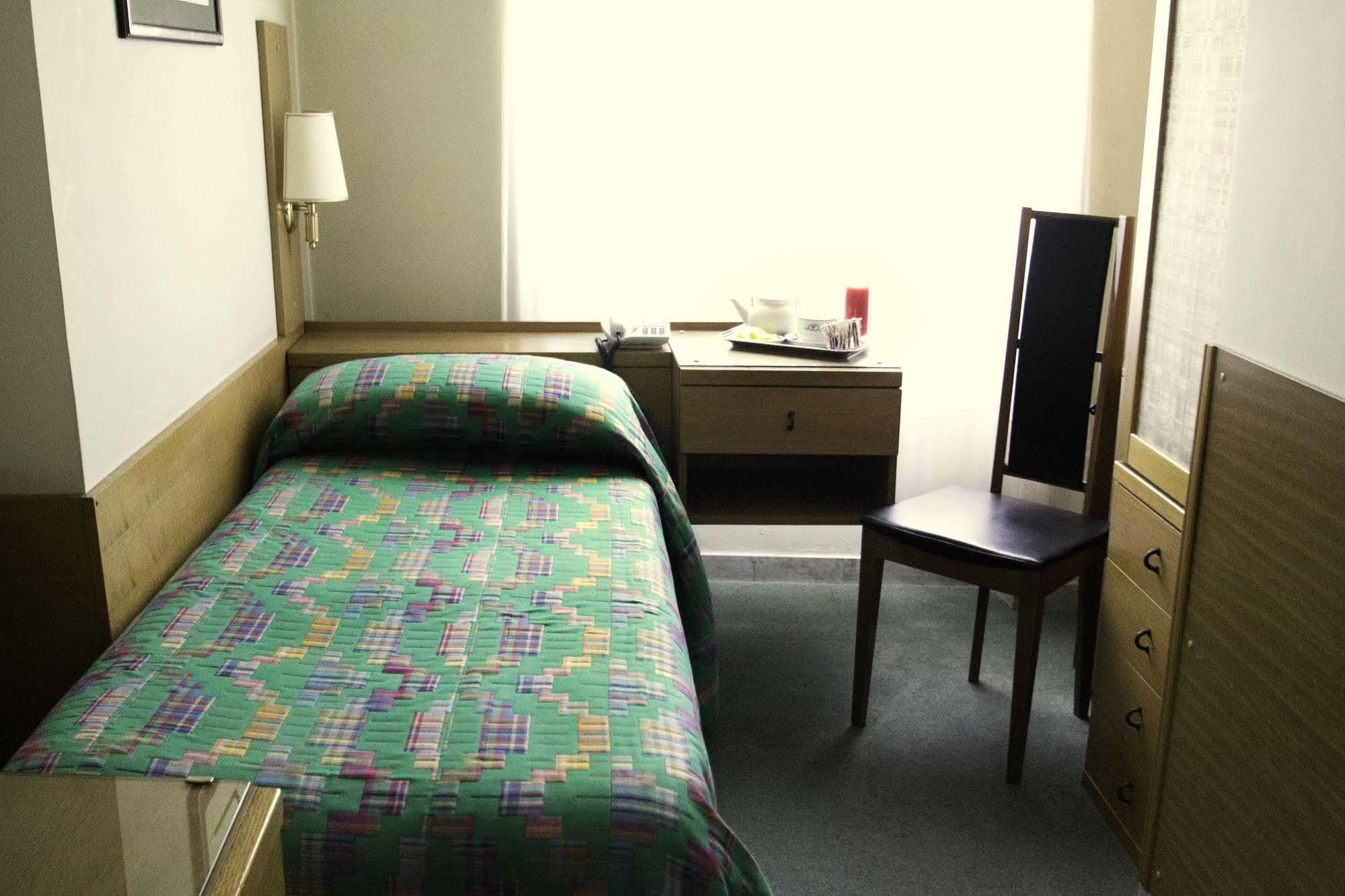 York Hotel Рим Екстериор снимка